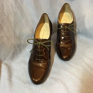 Anne Klein "Tie the Knot" Vintage Oxford Heels